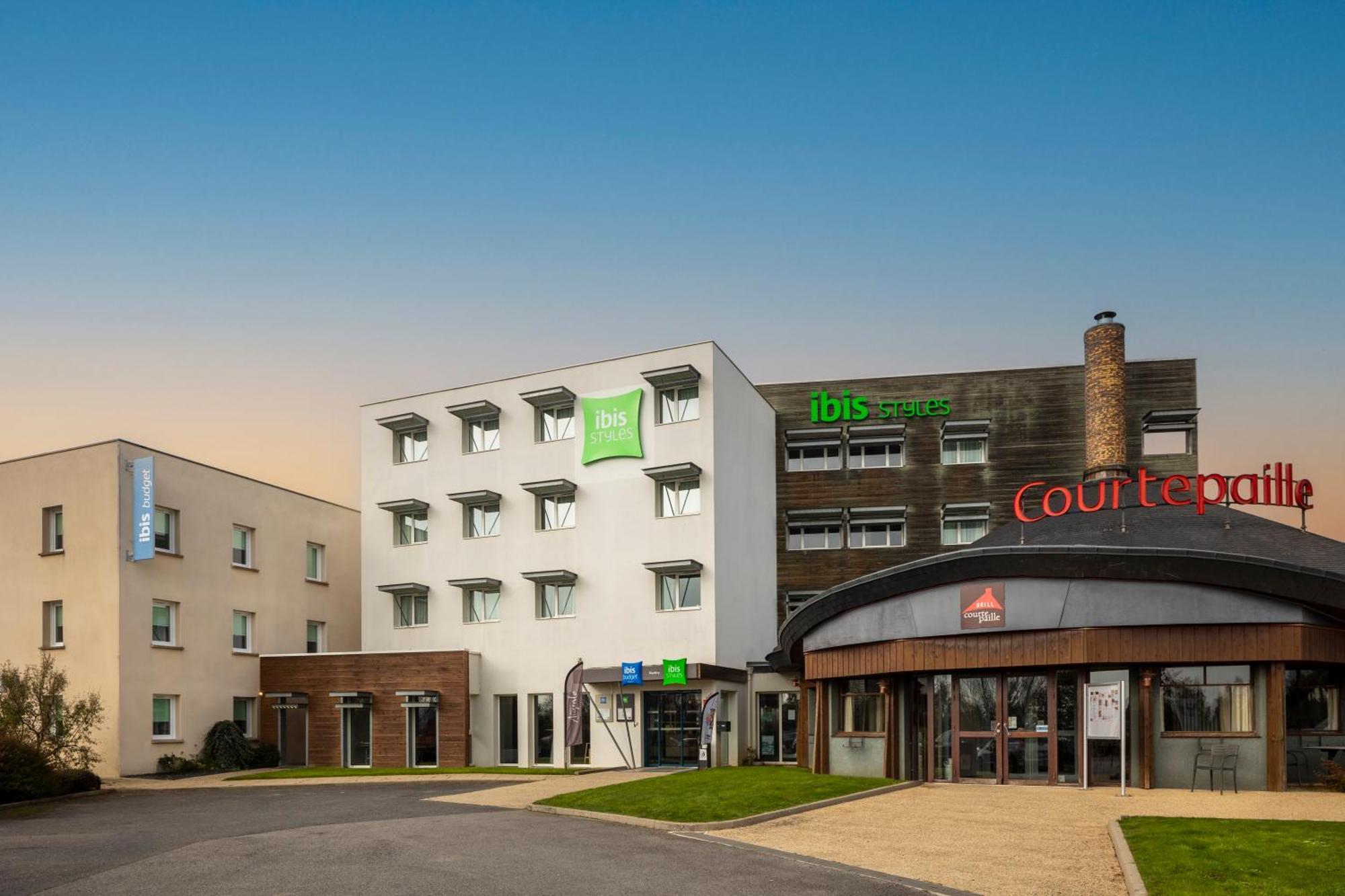 Hôtel ibis Pontivy Exterior foto